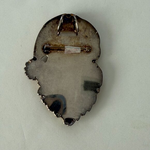 Vintage Santa Claus Face Brooch Pin Silver & Gold Tone Metal Christmas Jewelry - Picture 2 of 4